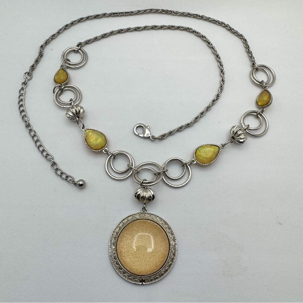 Silver Lucite Pendant Necklace Yellow Glitter Acrylic Statement Retro Jewelry